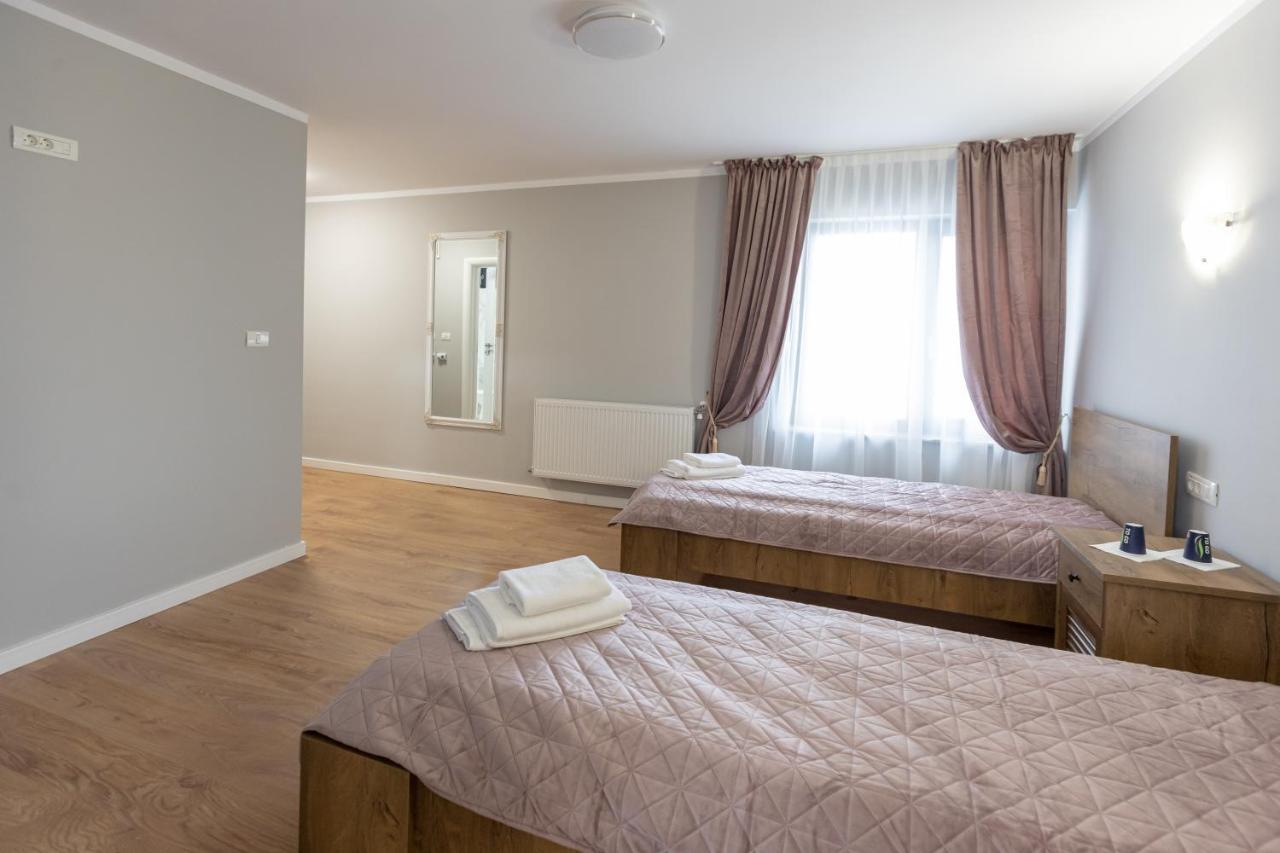 Villa Class Sînmartin Zewnętrze zdjęcie